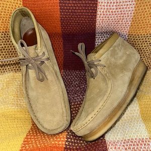 Clarks Wallabees